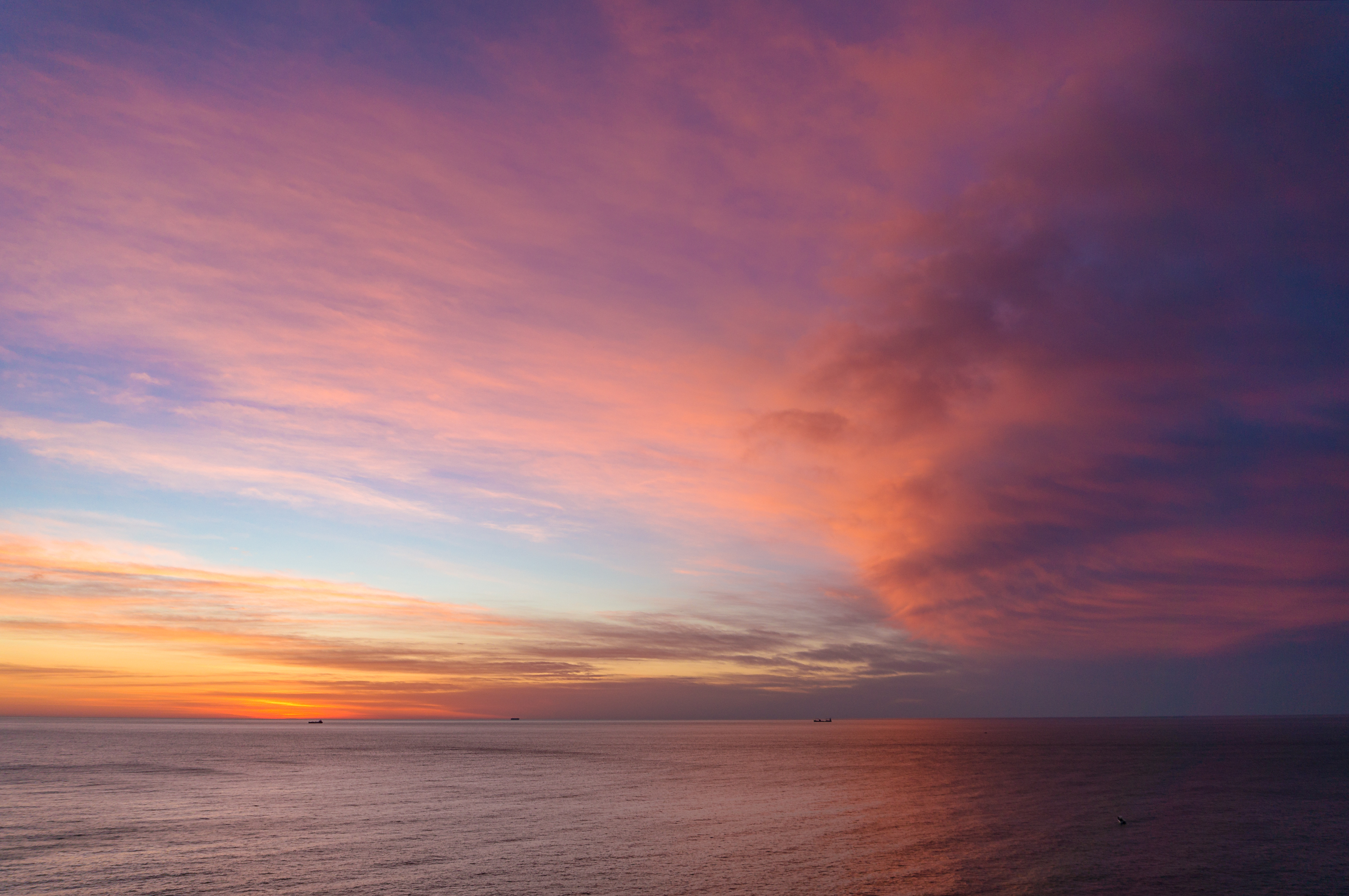 bigstock-Beautiful-Sunrise-Sunset-Sky-17